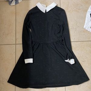 RIVER ISLAND black dress with white collar with flower pattern